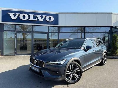 Gebraucht Volvo V60 CC 145 PS (106 kW) 2023 Kombi