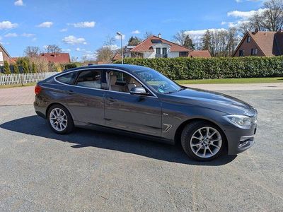 Usata BMW 325 Sport Line 218 CV (160 kW) 2014 Grigio Berlina