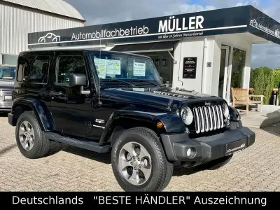 Käytetty Jeep Wrangler Sahara 200 HP (147 kW) 2018 Musta Katumaasturi