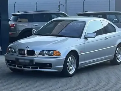 Gebraucht BMW 320 Basis 150 PS (110 kW) 1999 Silber Coupé