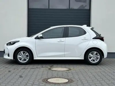Neu Toyota Yaris Active 116 PS (85 kW) 2026 Kleinwagen
