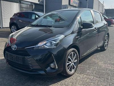 Gebraucht Toyota Yaris Hybrid Team 75 PS (55 kW) 2020 Black mica / ink Kleinwagen