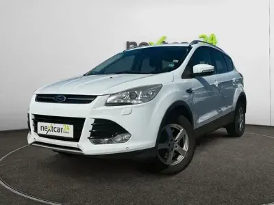 Gebraucht Ford Kuga Titanium 140 PS (102 kW) 2013 Weiß SUV