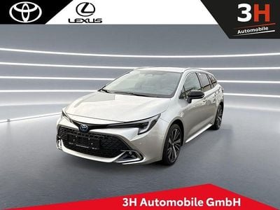Nuova Toyota Corolla Team 140 CV (102 kW) 2025 Argento Station wagon