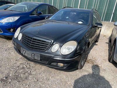 Mercedes E320