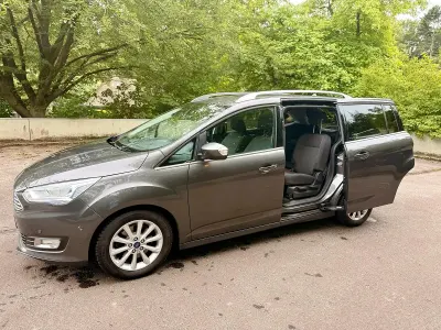 Gebraucht Ford Grand C-Max 125 PS (91 kW) 2018 Grau Van / Kleinbus