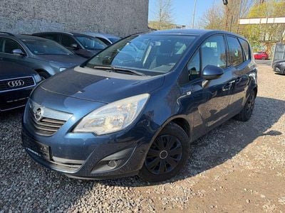 Usado Opel Meriva Design Edition 120 HP (88 kW) 2011 Azul Monovolume
