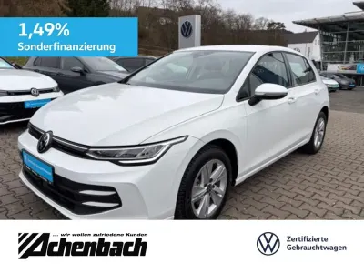 Gebraucht VW Golf VIII Life 116 PS (85 kW) 2025 Pure white Limousine