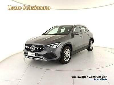 Gebraucht Mercedes GLA200 Business 150 PS (110 kW) 2021 Grigio SUV
