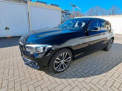 Gebraucht BMW 118 Sport Line 136 PS (100 kW) 2018 Schwarz Kleinwagen