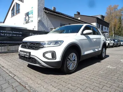 Gebraucht VW T-Roc Life 150 PS (110 kW) 2023 Pure white SUV