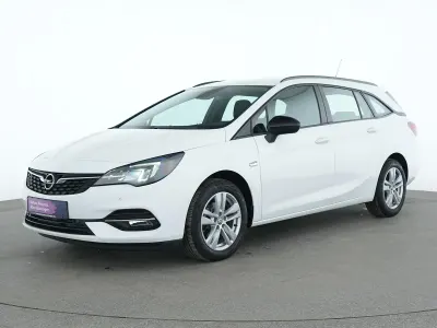Gebraucht Opel Astra Edition 122 PS (89 kW) 2021 Schneeweiss summitwhite Kombi