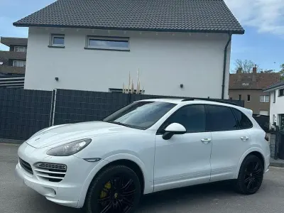 Gebraucht Porsche Cayenne 245 PS (180 kW) 2012 Weiß SUV