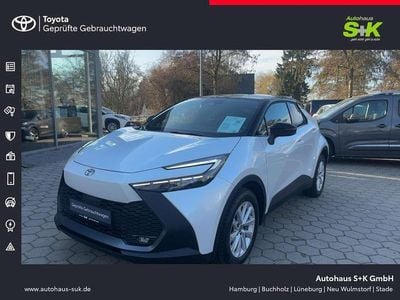 Gebraucht Toyota C-HR 223 PS (164 kW) 2025 Platinum white pearl / black SUV