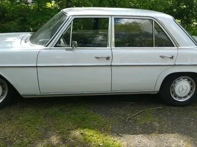 Gebraucht Mercedes W115 95 PS (69 kW) 1969 Weiß Limousine