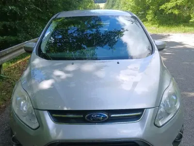 Gebraucht Ford C-MAX 116 PS (85 kW) 2013 Silber Van / Kleinbus