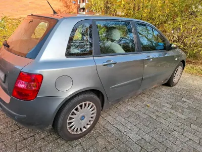 Brugt Fiat Stilo 2005 Grå Sedan