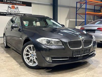 Grau Gebraucht 2013 BMW 530 Exclusive Kombi | 13.800 € (Fairer Preis)