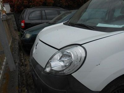Gebraucht Renault Kangoo Authentique 75 PS (55 kW) 2010 Weiß Limousine
