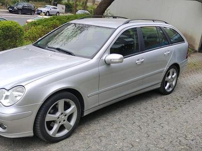 Usata Mercedes C220 150 CV (110 kW) 2006 Argento Station wagon