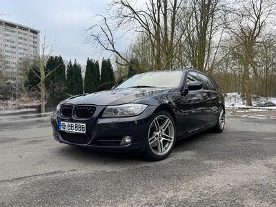 Gebraucht BMW 325 Exclusive 204 PS (150 kW) 2012 Schwarz Kombi