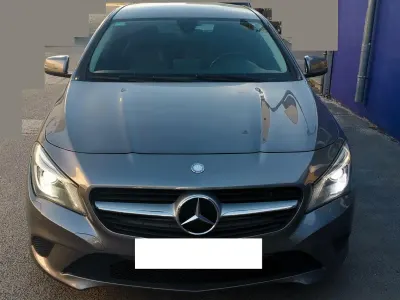 Gebraucht Mercedes CLA200 Shooting Brake 136 PS (100 kW) 2017 Grau Kombi