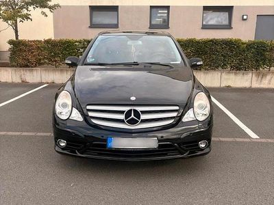 Mercedes R320