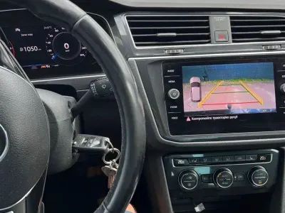 Gebraucht VW Tiguan 150 PS (110 kW) 2020 Schwarz SUV