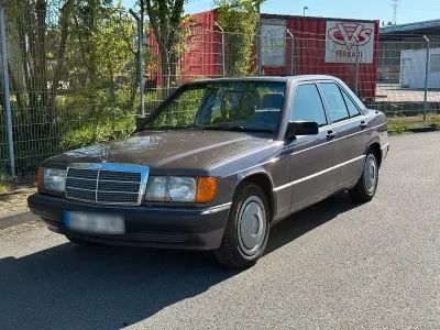 Gebraucht Mercedes 190 109 PS (80 kW) 1992 Andere farben Limousine
