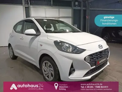 Gebraucht Hyundai i10 Select 67 PS (49 kW) 2022 Weiß Kleinwagen