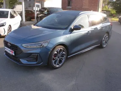 Gebraucht Ford Focus ST-Line X 155 PS (114 kW) 2025 Blau Limousine