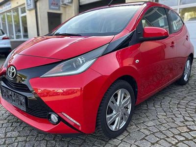 Usata Toyota Aygo X-wave 69 CV (50 kW) 2014 Rosso Utilitaria