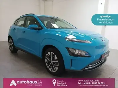 Gebraucht Hyundai Kona Select 100 kW (136 PS) 2023 Blau SUV