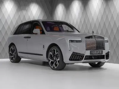 Neu Rolls Royce Cullinan 600 PS (441 kW) 2026 Grau SUV