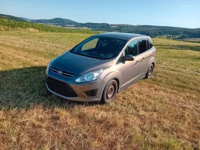Gebraucht Ford Grand C-Max Trend 150 PS (110 kW) 2012 Braun Van / Kleinbus