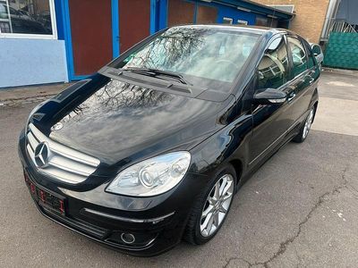Gebraucht Mercedes B200 140 PS (102 kW) 2006 Schwarz Van / Kleinbus