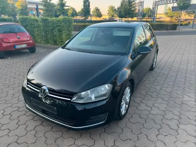 Gebraucht VW Golf VII 105 PS (77 kW) 2014 Schwarz Limousine