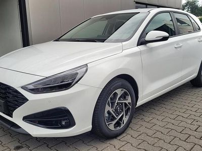 Nouă Hyundai i30 140 CP (102 kW) 2025 Alb Berlinǎ