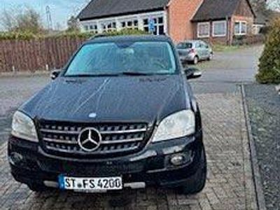 Gebraucht Mercedes ML320 224 PS (164 kW) 2007 Schwarz SUV