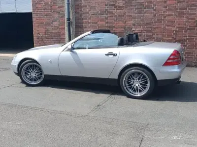 Gebraucht Mercedes SLK200 136 PS (100 kW) 1997 Silber Cabrio