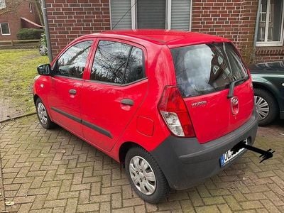 Gebraucht Hyundai i10 67 PS (49 kW) 2010 Rot Kleinwagen