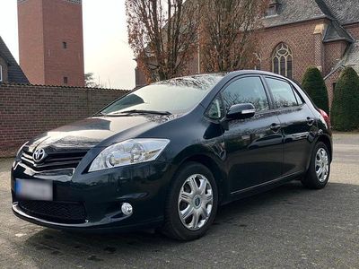 Gebraucht Toyota Auris 99 PS (72 kW) 2012 Blau Kleinwagen
