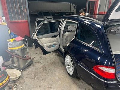 Mercedes E320