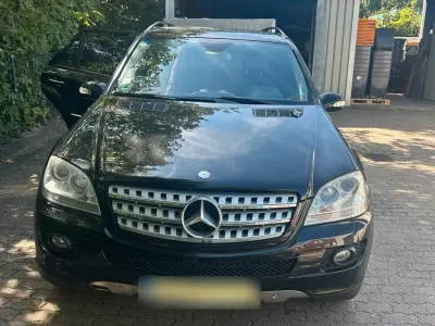 Gebraucht Mercedes 320 224 PS (164 kW) 2007 Schwarz SUV