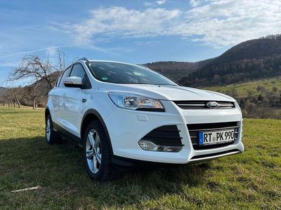 Gebraucht Ford Kuga Trend 150 PS (110 kW) 2013 Weiß SUV