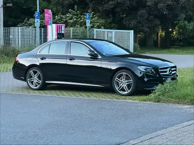 Gebraucht Mercedes E200 AMG 2018 Schwarz Limousine