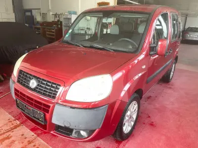 Brugt Fiat Doblò Dynamic 105 HK (77 kW) 2009 Rød MPV