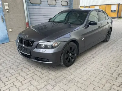 Gebraucht BMW 318 Sport Line 129 PS (94 kW) 2005 Grau Limousine