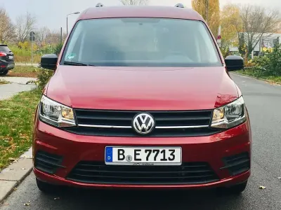 Gebraucht VW Caddy Family 102 PS (75 kW) 2017 Rot Van / Kleinbus