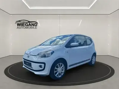 Gebraucht VW up! CLUB 60 PS (44 kW) 2015 Weiß Kleinwagen